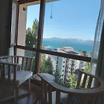 Departamento Js Centrico Con Vistas Al Lago Nahuel Huapi