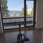 Departamento Js Centrico Con Vistas Al Lago Nahuel Huapi