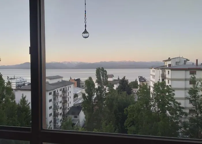 Departamento Js Centrico Con Vistas Al Lago Nahuel Huapi